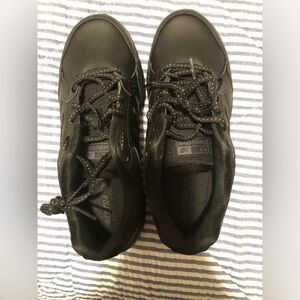 New Balance Women's Black Athletic Shoes